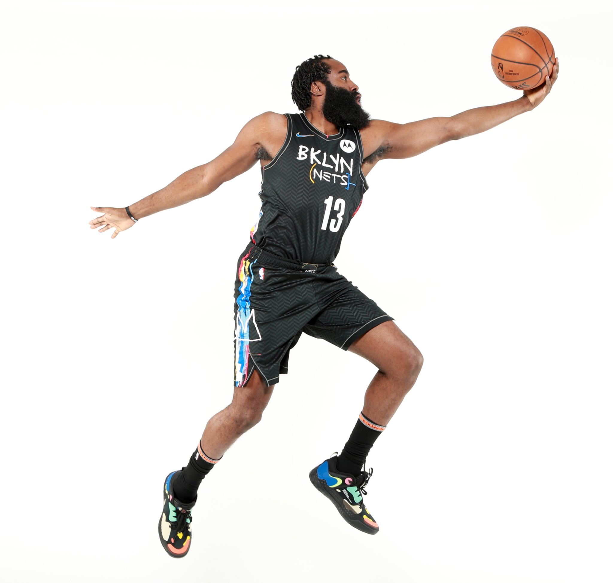 强队优势全无，弱队反而更冷静（强队优势尽失，弱队更加沉稳）