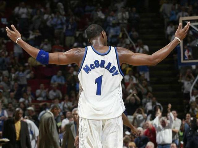 泰州主帅：苏超开赛阶段曾在凌晨接到愤怒球迷打来的质问电话（泰州主帅称苏超开局期间曾在凌晨接到愤怒球迷的质问来电）