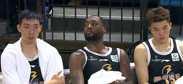 图片报：拜仁认真考虑格里马尔多，但尚未接触球员和勒沃库森（拜仁认真考察格里马尔多，尚未与球员及勒沃库森接触）