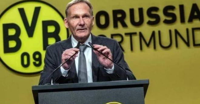 内维斯国家队和俱乐部近17场攻入11球，生涯此前146场仅进9球（内维斯国家队+俱乐部近17场轰11球，此前146场仅进9球）